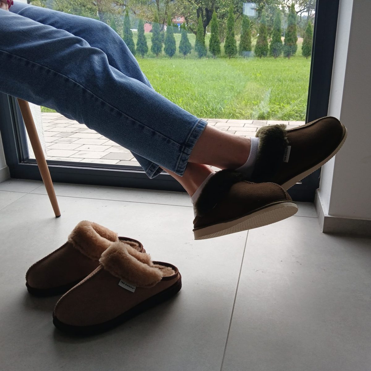 Kapcie skórzane damskie z naturalnej skóry owczej ocieplane, eleganckie - obrazek 7